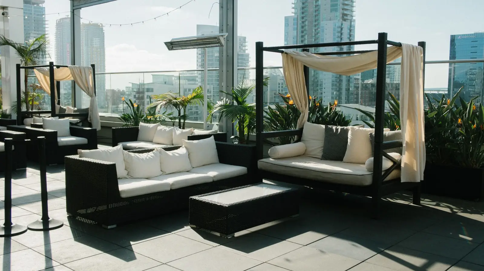 AlvoriancrownHouse amenities