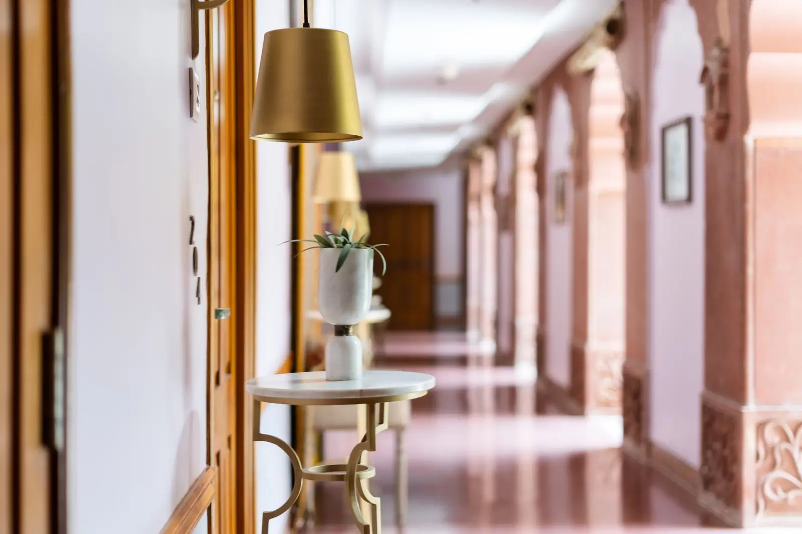 AlvoriancrownHouse interior corridor